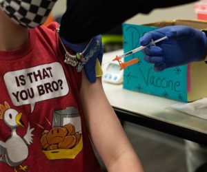Lee más sobre el artículo En cuestion de dias comenzaran a vacunar a menores de 12 años en Chile.