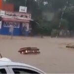 Xalapa: Circula en redes video de ataúd flotando en calles inundadas por huracán »Grace»