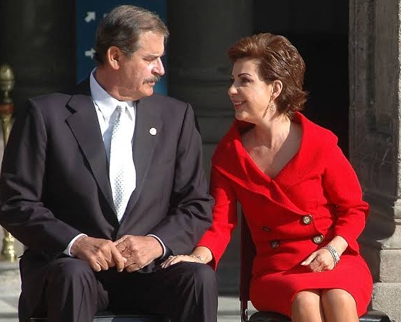 Vicente Fox y su esposa, son  hospitalizados por Covid-19