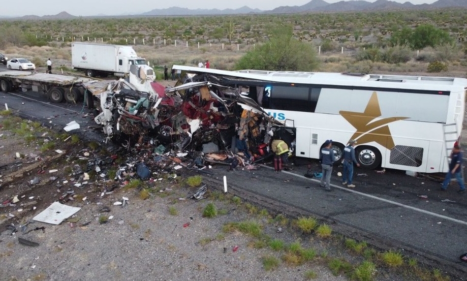 Fatal accidente en Sonora deja 16 personas fallecidas