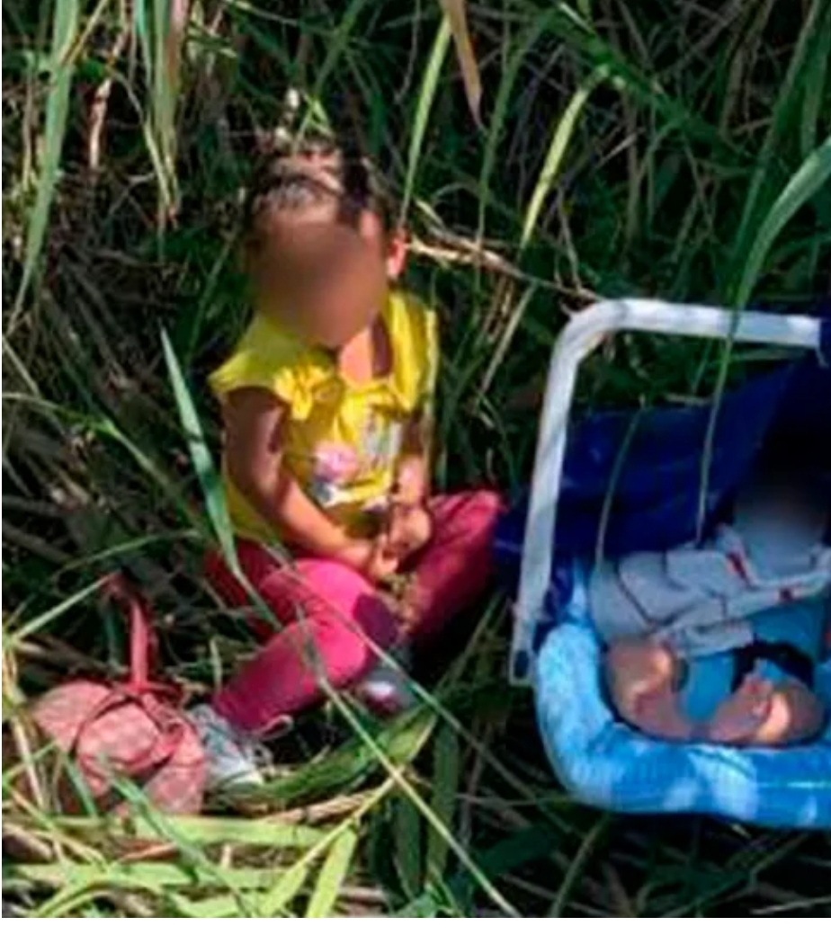 Bebé y niña migrantes, fueron abandonados a  orillas del Río Grande