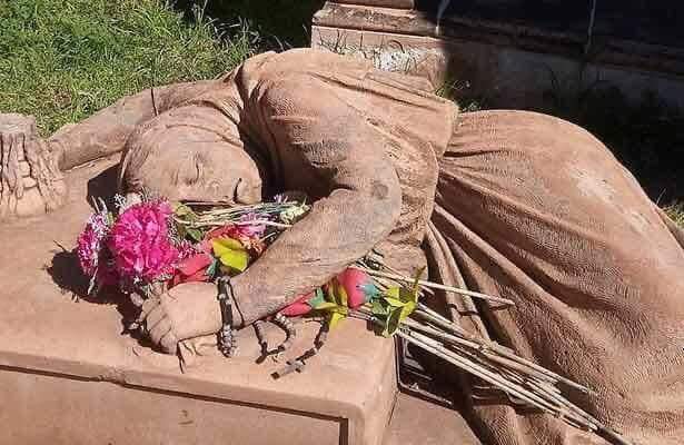 En este momento estás viendo La tumba de la Mujer de Piedra (Zacatecas)