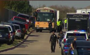Lee más sobre el artículo Tiroteo en una escuela de Texas: hay cuatro heridos, ya buscan al sospechoso