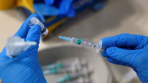 Estados Unidos autoriza tercera dosis de vacuna COVID-19 para las personas mayores de 18 años