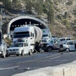 Tráiler embiste varios vehículos en carretera de Coahuila; se reportan 4 muertos