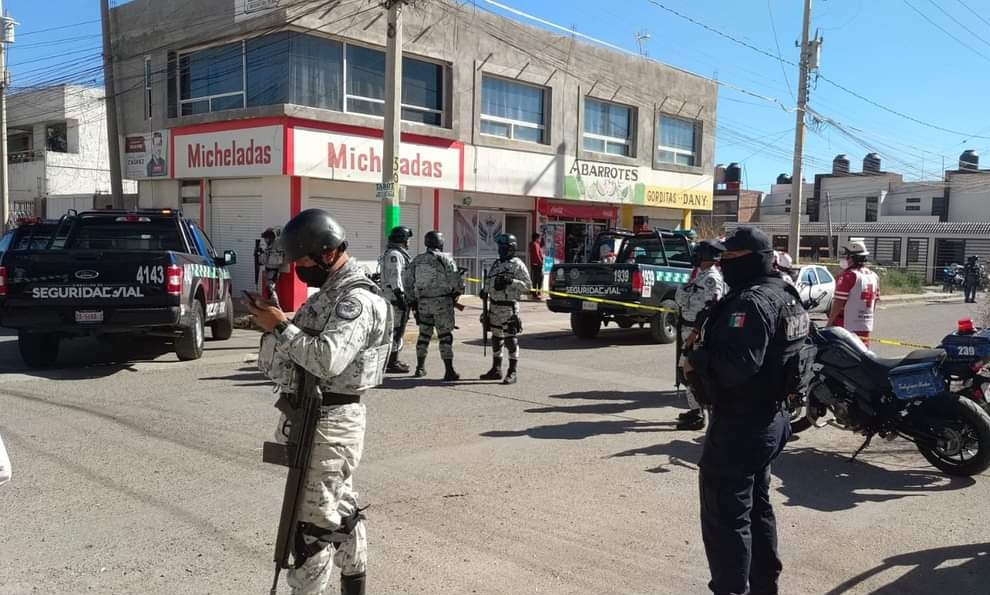 En este momento estás viendo Agreden a balazos a dos agentes de la Policía Vial en Guadalupe, uno pierde la vida en el lugar