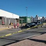 Asesinan a un hombre en Villas de Guadalupe, cuando esperaba el camión que lo llevaría a su trabajo.