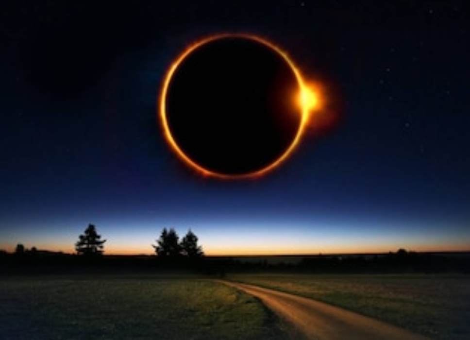 Calendario astronómico abril 2022: eclipse solar, lluvia de estrellas y más