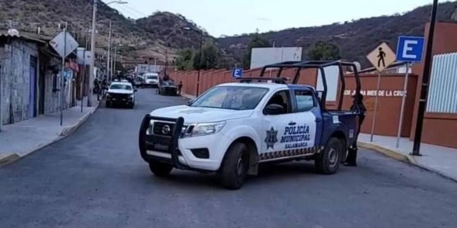 Lee más sobre el artículo Asesinan a 6 personas afuera de una primaria en Salamanca, Guanajuato