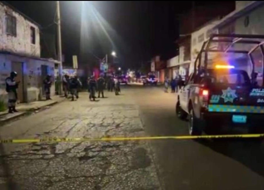 Lee más sobre el artículo Comando armado mata a a 11 personas en un bar de Irapuato, Guanajuato,