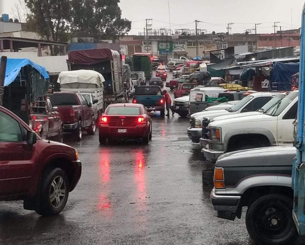 Ataque armado en el mercado de abastos de Zacatecas, deja un hombre sin vida y una pequeña niña de solo siete años de edad, gravemente herida.