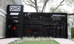 Lee más sobre el artículo Filas del Oxxo, eso será cosa del pasado. Abren primera tienda de Oxxo automatizada y con inteligencia artificial.