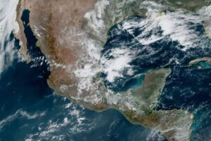 Lee más sobre el artículo Martes, con lluvias/tormentas fuertes-muy fuertes, granizadas e inundaciones en gran parte de México.