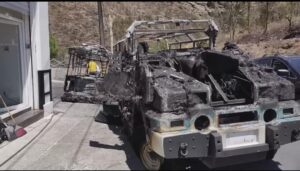 Lee más sobre el artículo Un camión de recorridos turísticos fue incendiado.
