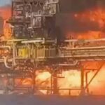 Se incendia plataforma petrolera y pierden la vida a dos trabajadores.
